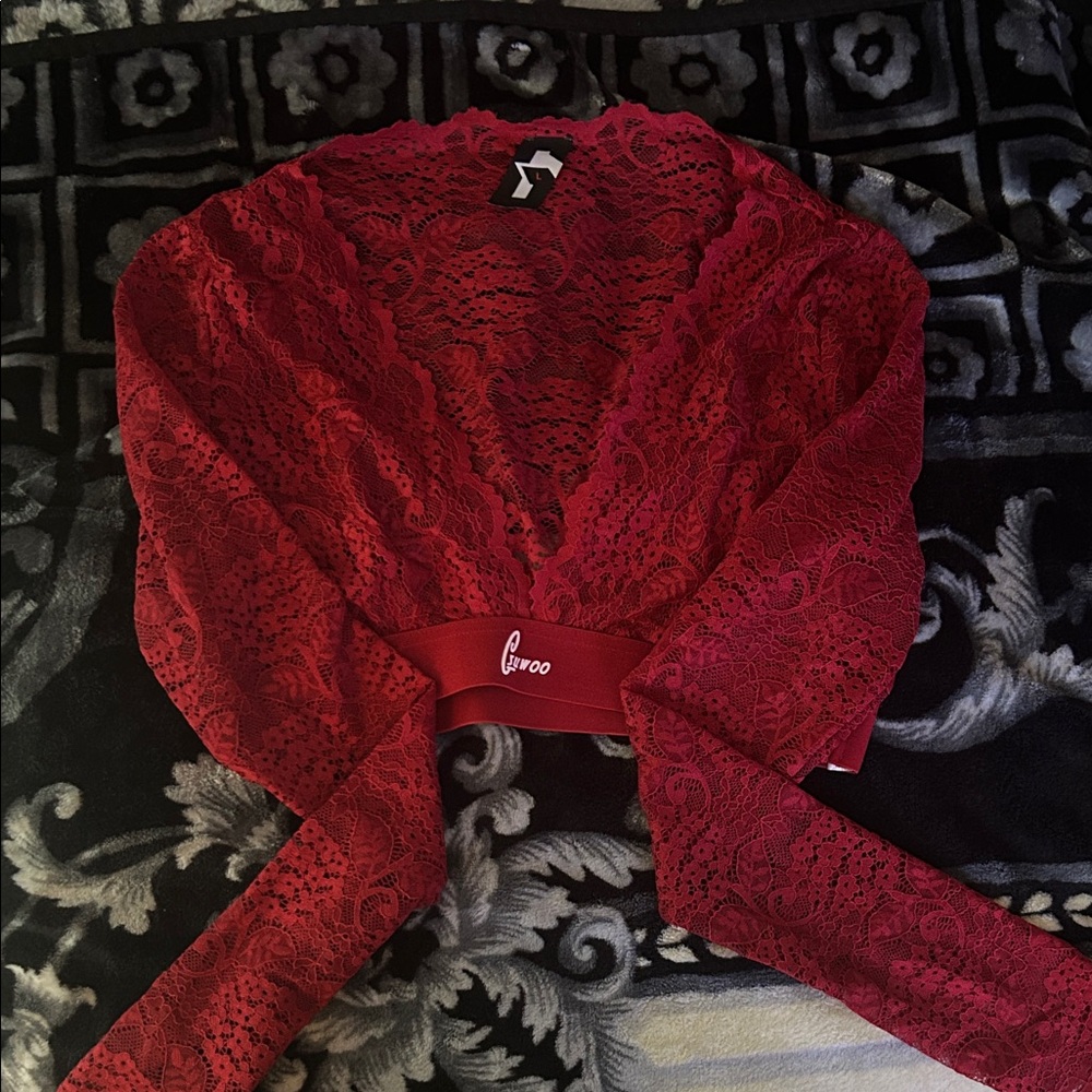 Women's Red Lace Crop Top